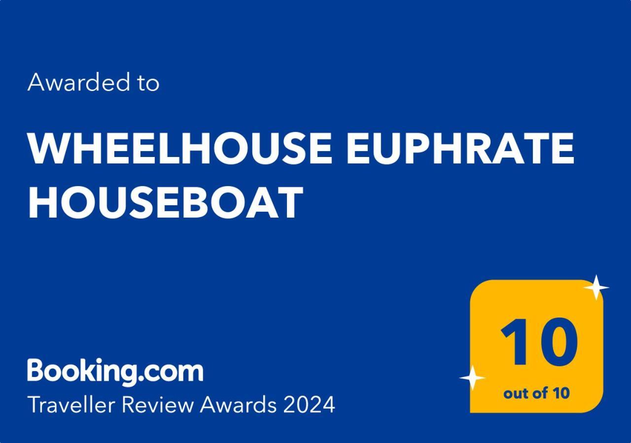 Bed and Breakfast Wheelhouse Euphrate Houseboat Diemerbrug Exterior foto